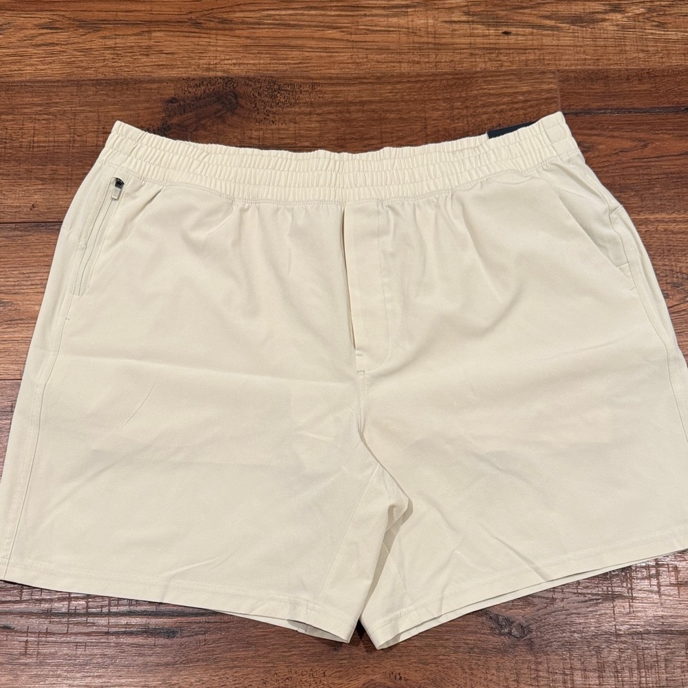BRAND NEW! Men’s VRST 7” All-In Short V2 Athletic Shorts sz: XL